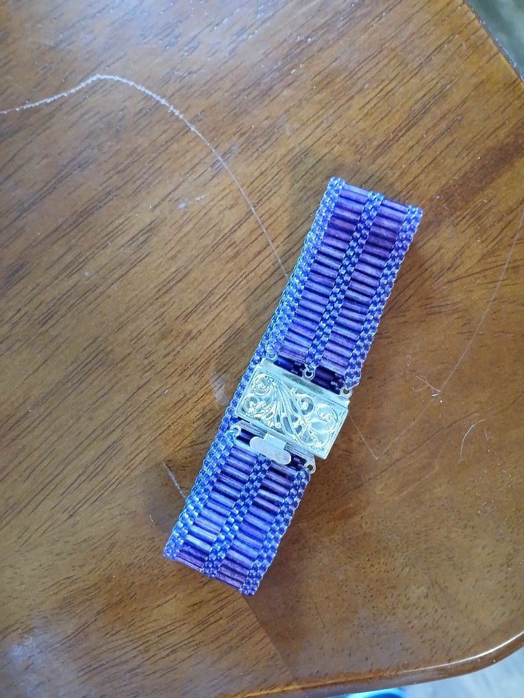 Silver Metal Clasp Purple Bracelet