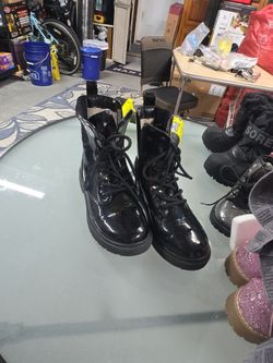 Girls size 3 black/ rainbow shine boots