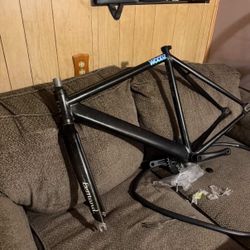 6ku Frameset