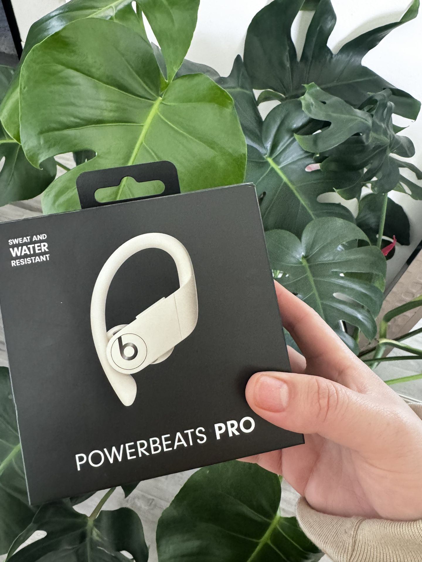 Beats by Dr. Dre Powerbeats Pro Totally Wireless in Ivory