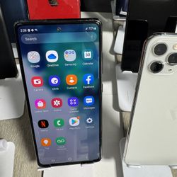 Unlocked Samsung S20 FE - Desbloqueado 