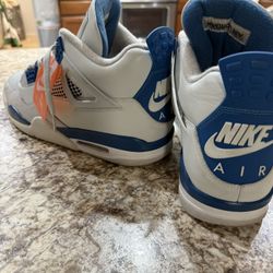 Jordan 4 Military blue 