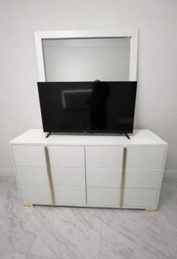 WHITE & GOLD 6 Drawer Dresser 🤍💛