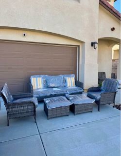 Outdoor Wicker Patio Furniture Set