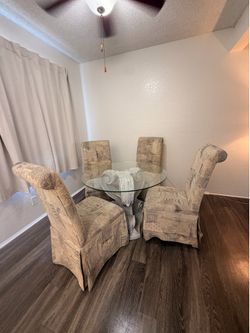Dining table set