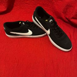 Nike SB Heritage Vulc model Men’s Size 11