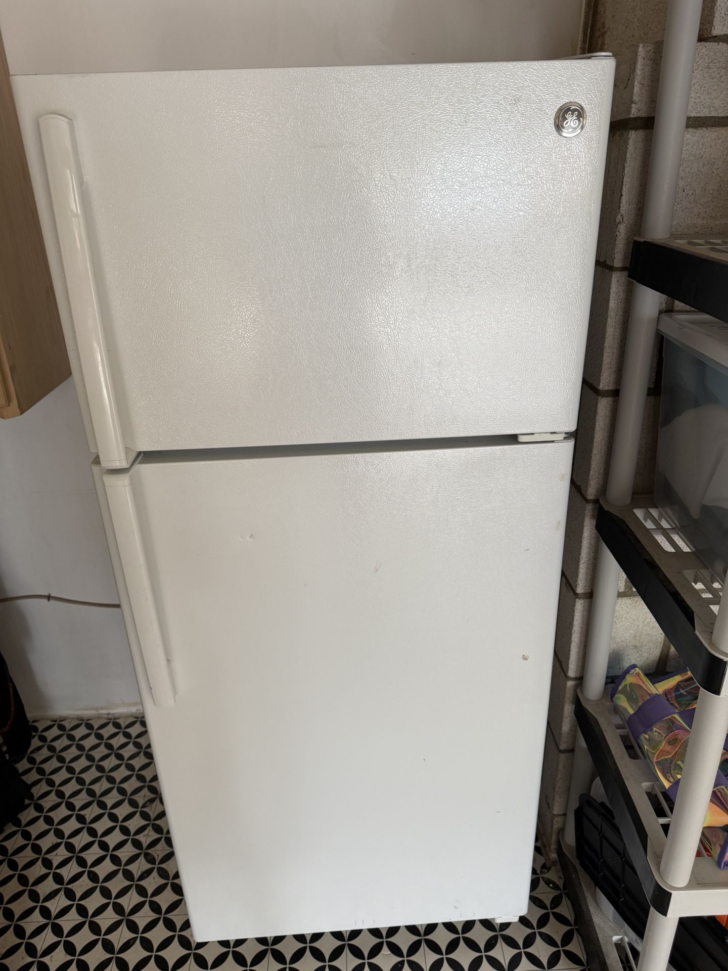 GE Refrigerator