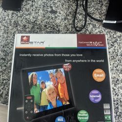 Pix-star 10.4" Digital Photo Frame