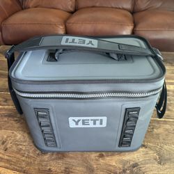 For Sale: Used Yeti Hopper Flip 18 Portable Soft Cooler