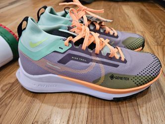 Nike React Pegasus Trail Women's Purple Gore-Tex Hiking Running Shoes Size 8.5