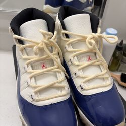 Retro $340 Retail!! New Condition! 