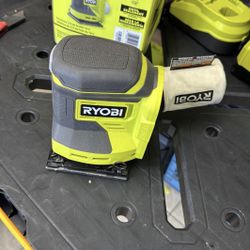 Ryobi 18v Cordless Square Sander Tool Only 