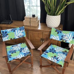 Chairs Table Dresser 