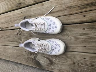 Nike shoes, size 7 in women’s
