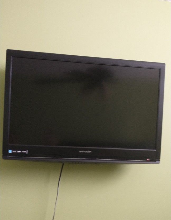 Fix Emerson TV Blinking Red Wont Turn On (Power Light Stays, 44 OFF