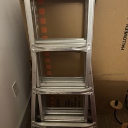 18’ Extension Ladder Foldable Like New 