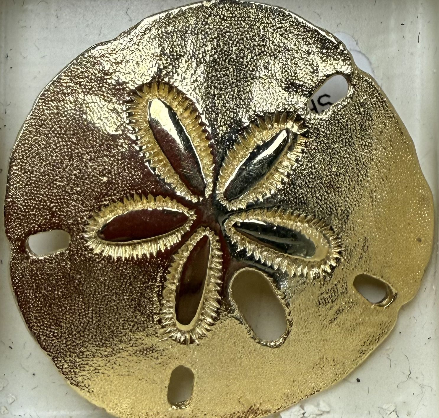 14 Kt Star Pendant