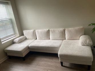 U-shaped Sectional Couch