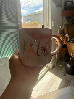 Pink marble Mrs cup