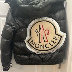 Men’s small(8) Designer Puffer Coat