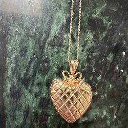 14 Kt Gold Puffed Heart And Chain 