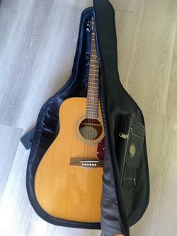 6 string Fender Guitar