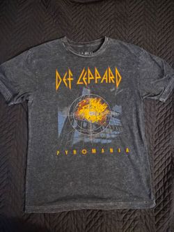 Def Leppard Pyromania Graphic T-Shirt Large