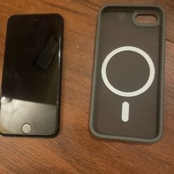 Unlocked. Factory Reset. iPhone SE 3rd Generation 