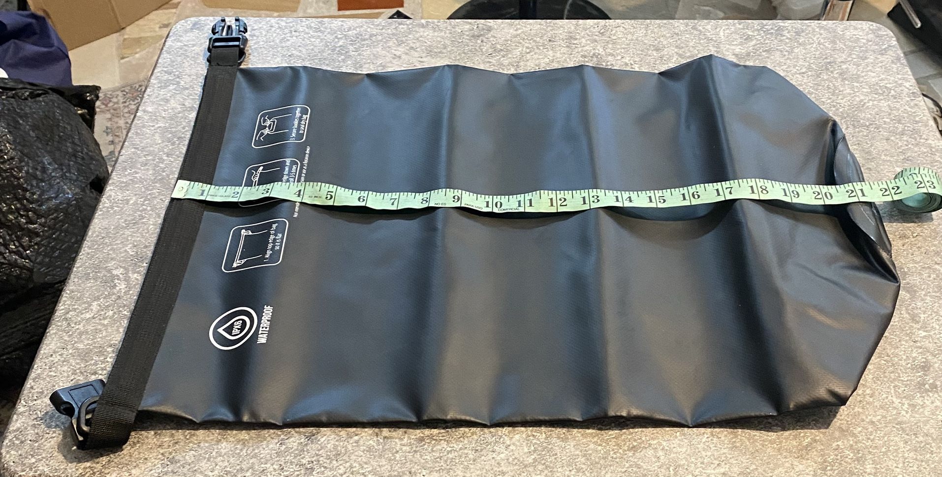 Gorilla Gear Heavy Duty 100% Waterproof IPX6 Dry Bag 20 L , Black, NWT
