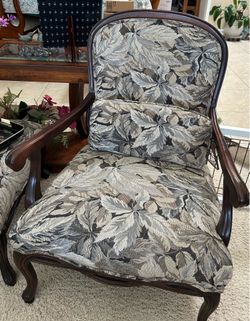 2  classic chairs and ottoman
