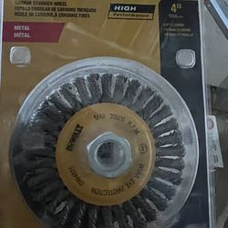 Dewalt 4 inch Carbon Stringer Wheel