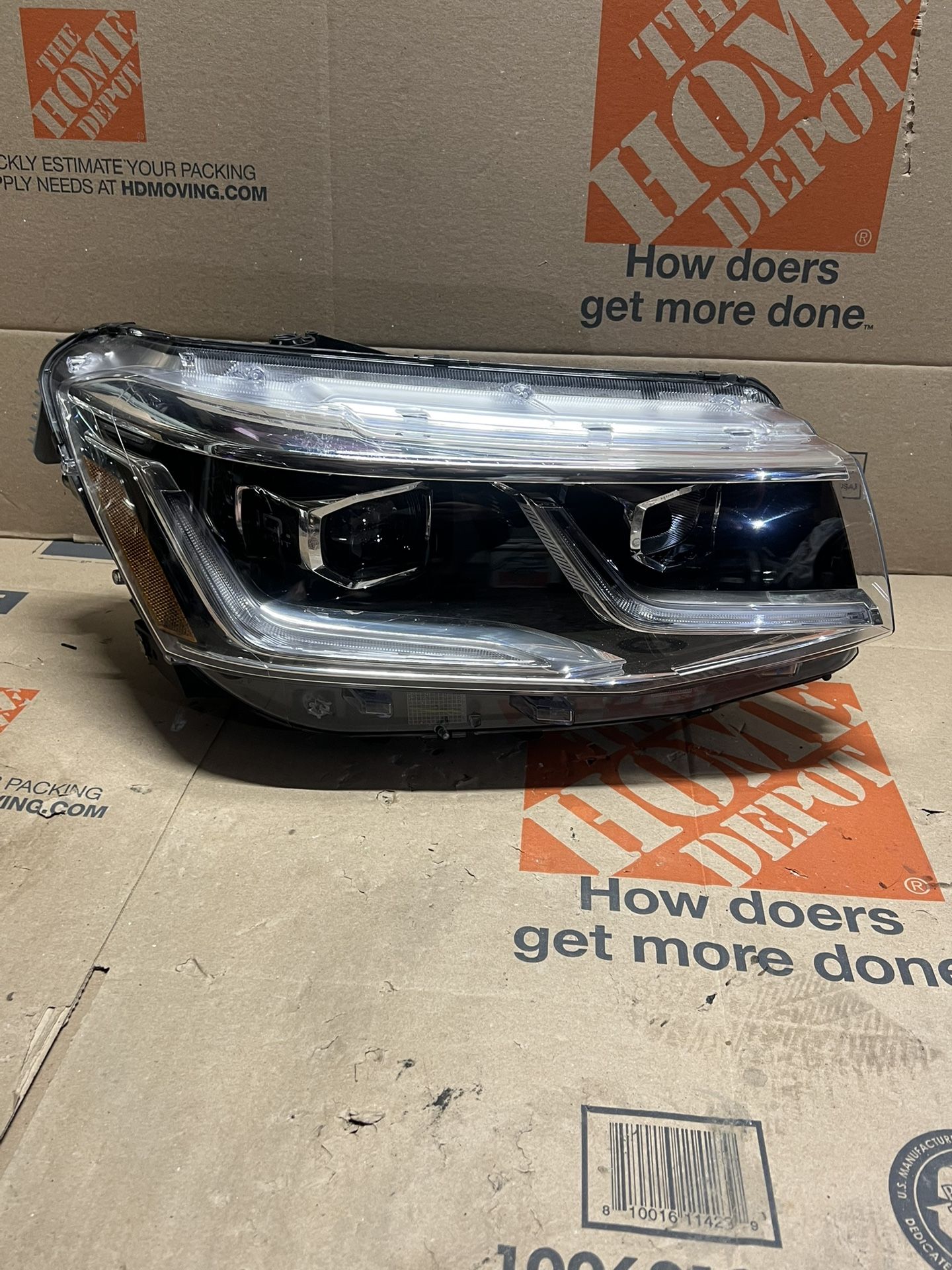 21-24 VW TAOE IQ LED FRONT RIGHT SIDE HEADLIGHT OEM