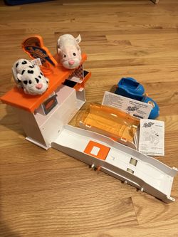 Zhuzhu Pets and Pizza Shop