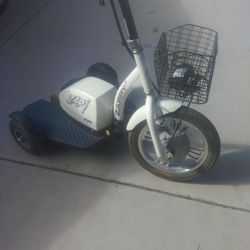 ZAP PRO 3 WHEEL Stand Up SCOOTER 36VOLT . $225.00 OR TRADE ?9