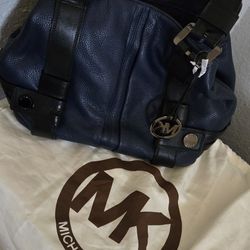 MICHAEL Michael Kors Harness Grab Bag Genuine Leather Handbag Black

 NEW