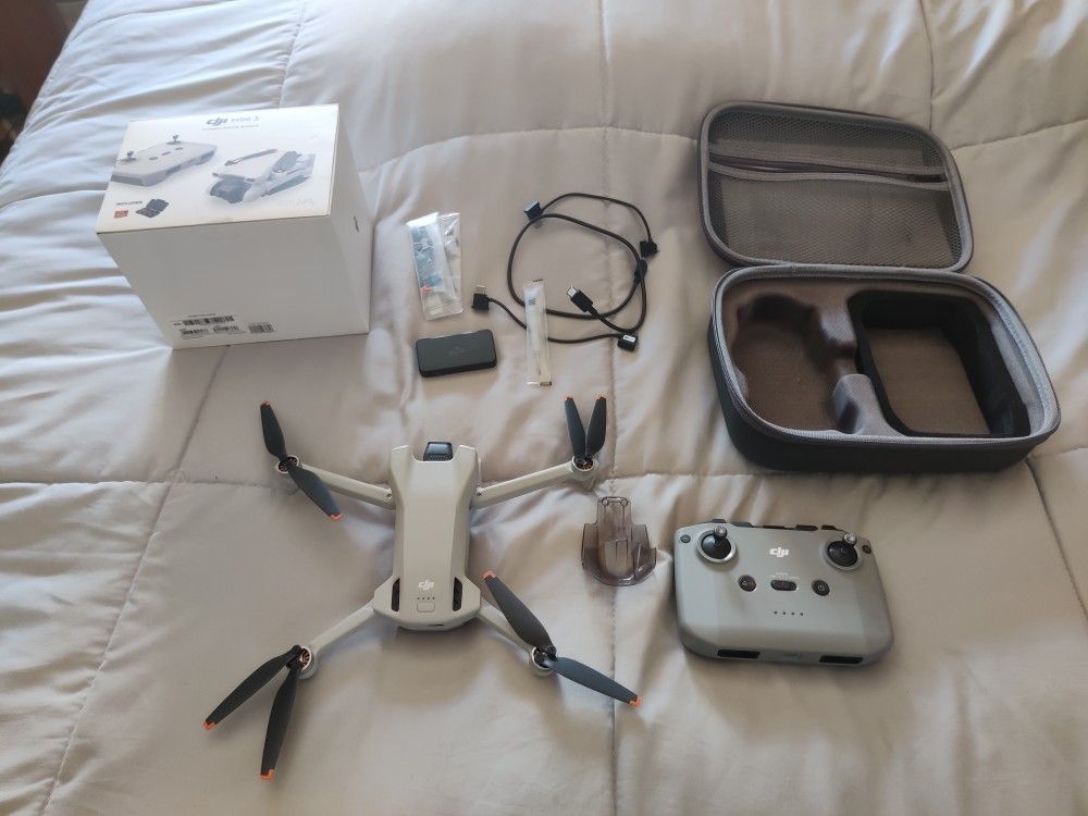DJI Mini 3 Camera Drone Bundle