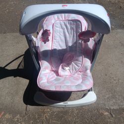 !! Baby Swing  Works Great 