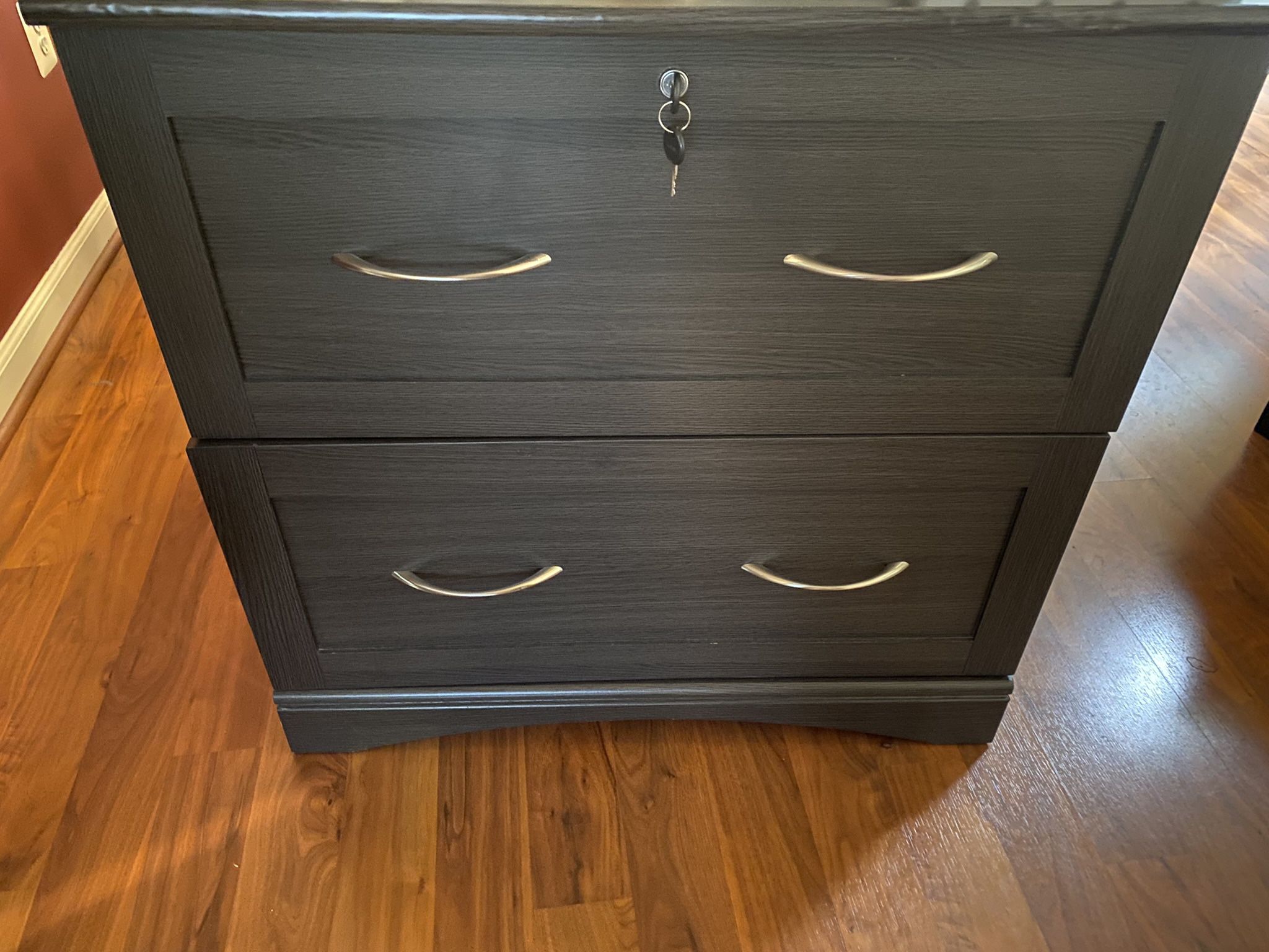 2 Drawer Filing Cabinet with lock