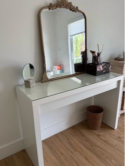 IKEA MALM desk