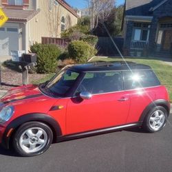 2007 Mini Cooper~6 Speed Manual~70K Miles!~Runs Great!~Reg 2026~Smog