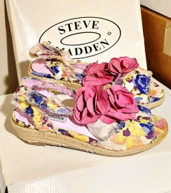 NEW! Steve Madden Kids Clovela Floral Sandals Size 3