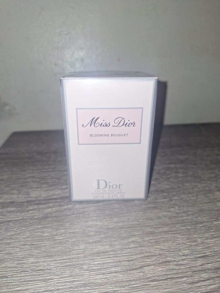 Miss Dior Perfume
