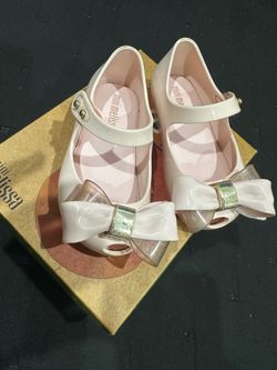Mini Melissa size 6
