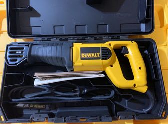 DeWalt DW304P 10A Variable Speed Reciprocating Saw