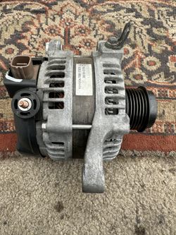 Toyota Corolla 2016 Alternator