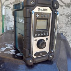 Job Site Radio Makita 
