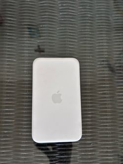 Apple MagSafe battery