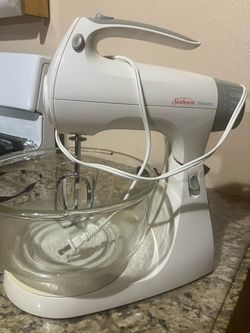 Sunbeam Mixmaster Stand Mixer with Glass Bowl