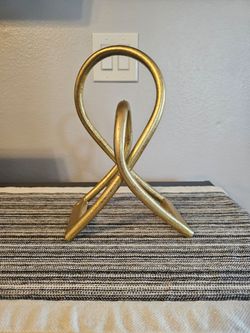 Abstract Gold Knot Sculpture