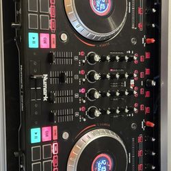 DJ Controller 